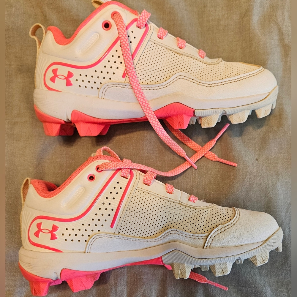 Under Armour Glyde Softball Cleats Youth 1Y